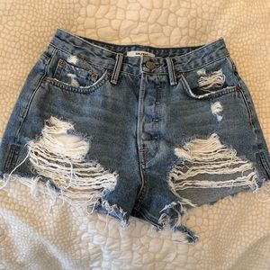 Grlfrnd distressed shorts, gently worn
